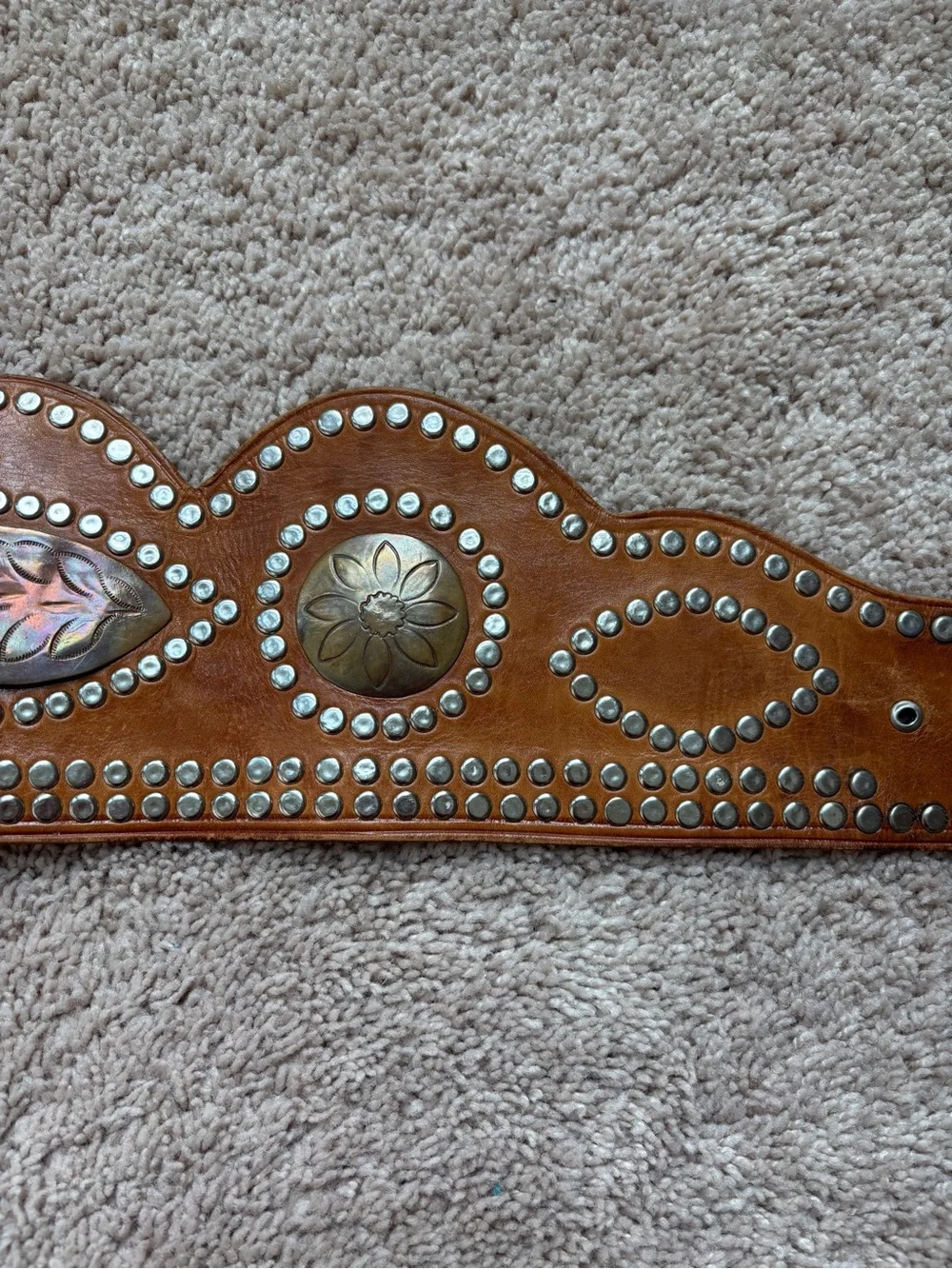 Western Scalloped Brown Leather Belt with Decorative Buckle